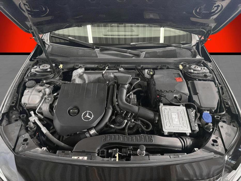 MERCEDES-BENZ A 2019