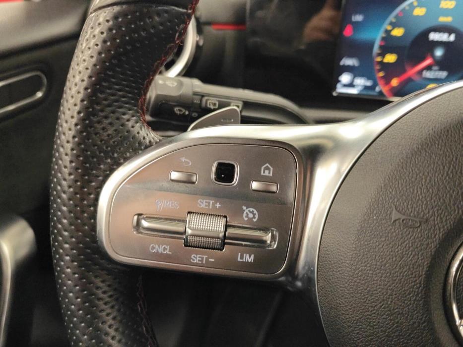 MERCEDES-BENZ A 2019