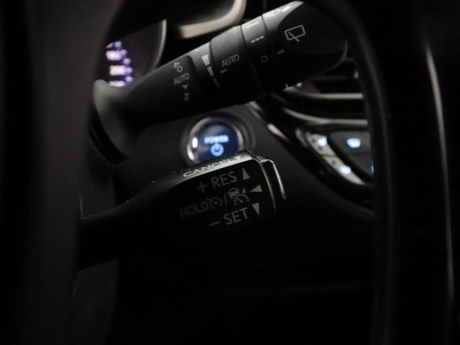 TOYOTA C-HR 2019