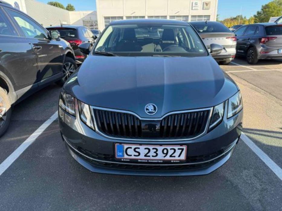 SKODA OCTAVIA 2019