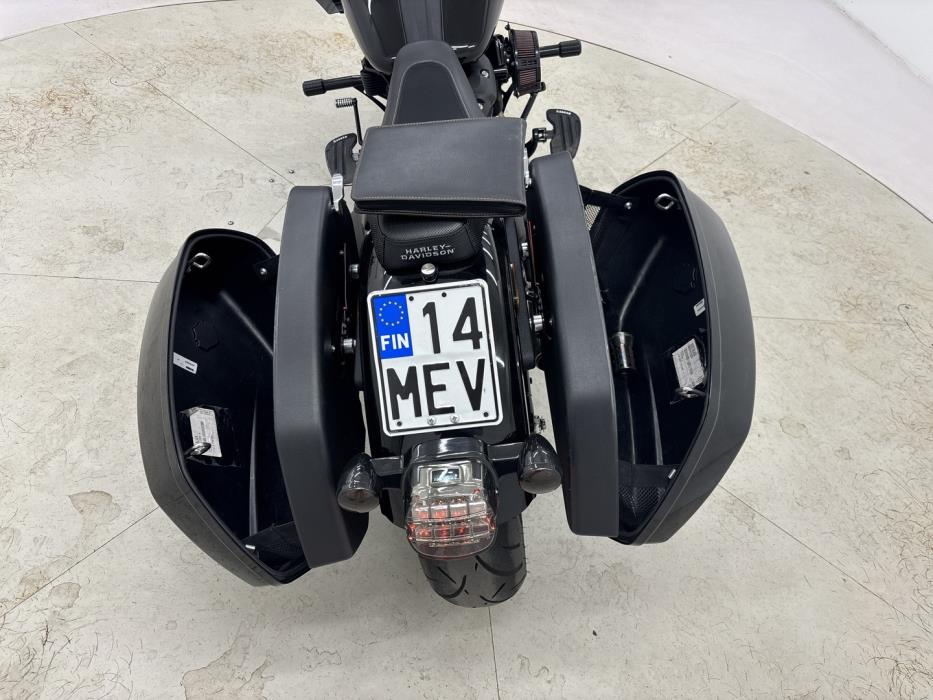 HARLEY-DAVIDSON SOFTAIL 2023