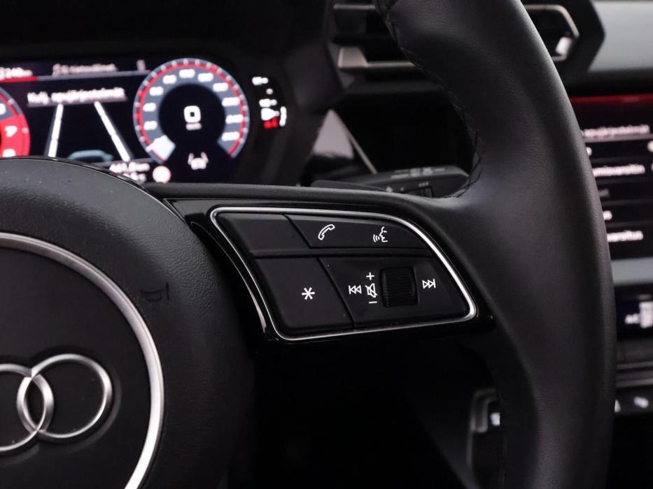 AUDI A3 2025