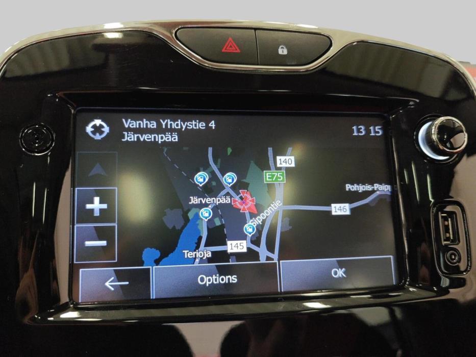 RENAULT Clio 2013