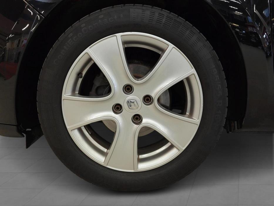 RENAULT Clio 2013