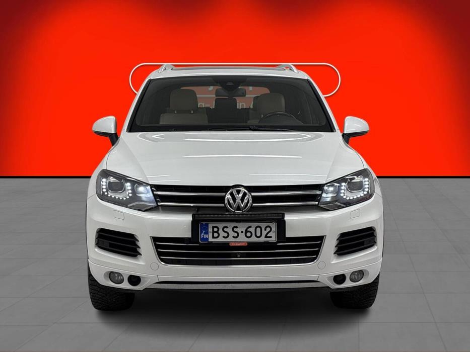 VOLKSWAGEN Touareg 2014