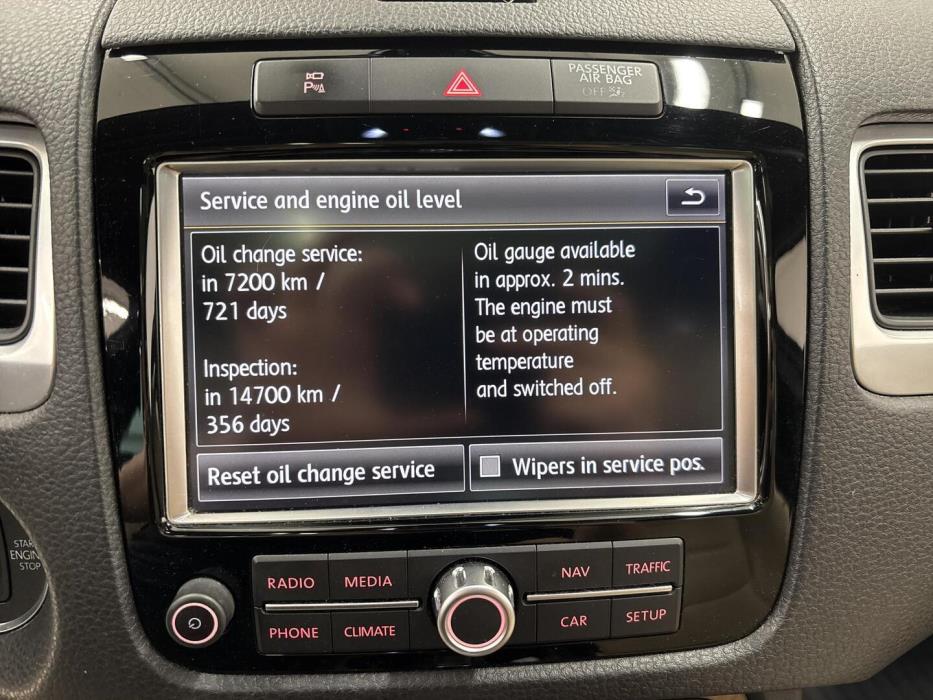 VOLKSWAGEN Touareg 2014