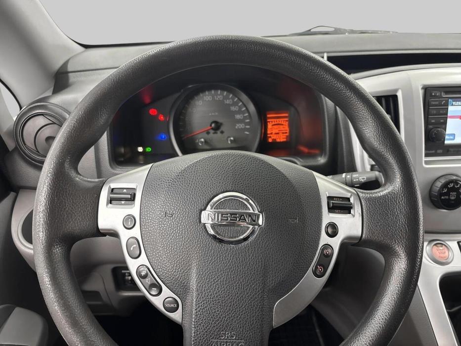 NISSAN NV200 2015