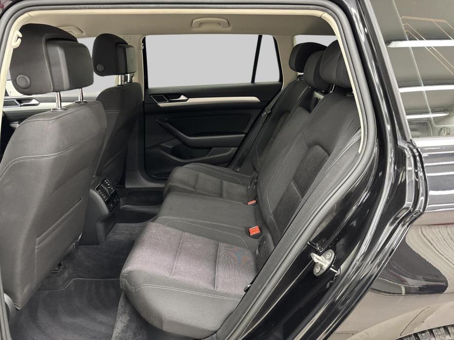 VOLKSWAGEN Passat 2019