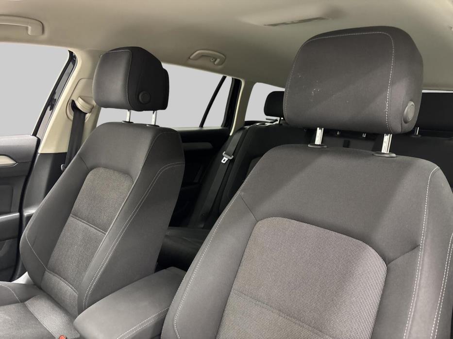 VOLKSWAGEN Passat 2019