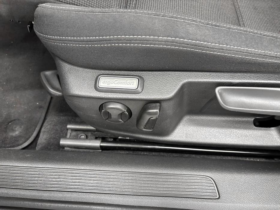 VOLKSWAGEN Passat 2019