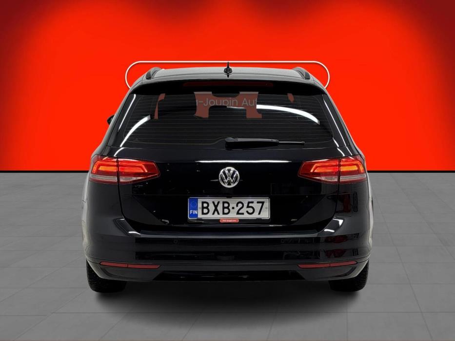 VOLKSWAGEN Passat 2019