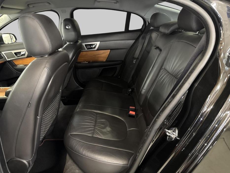 JAGUAR XF 2010