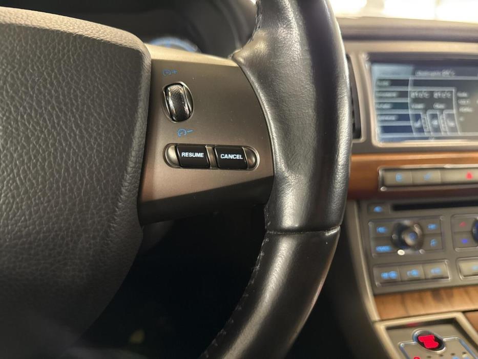 JAGUAR XF 2010