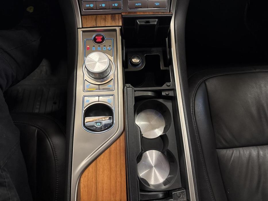JAGUAR XF 2010