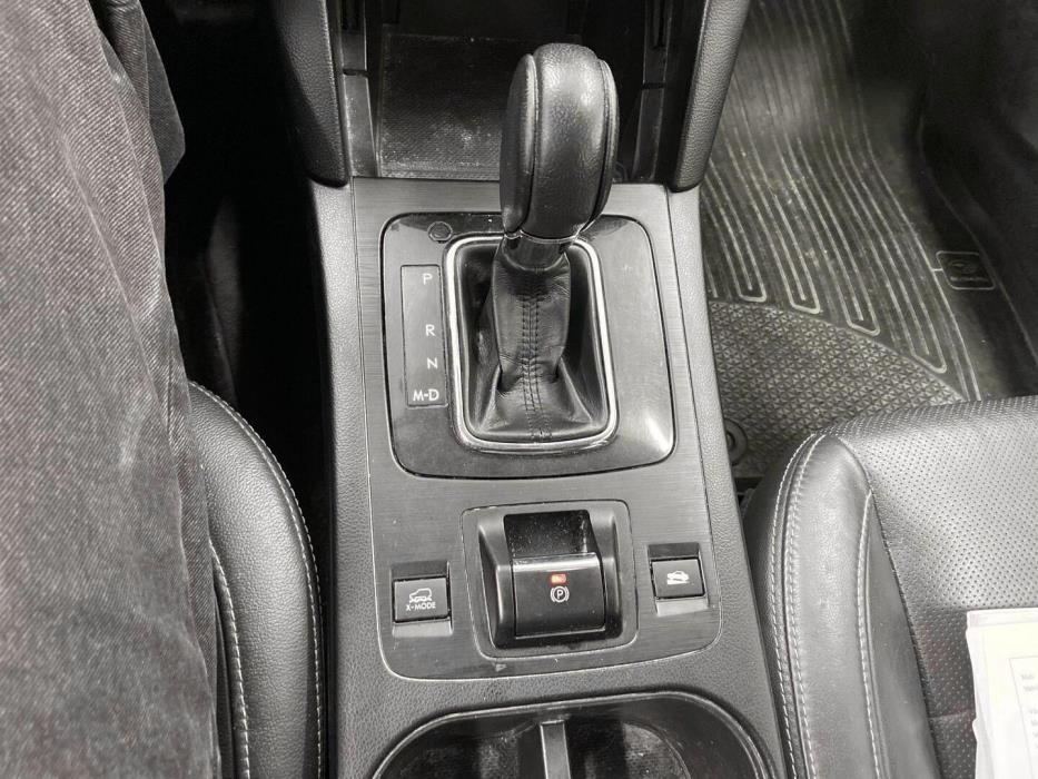 SUBARU Outback 2015