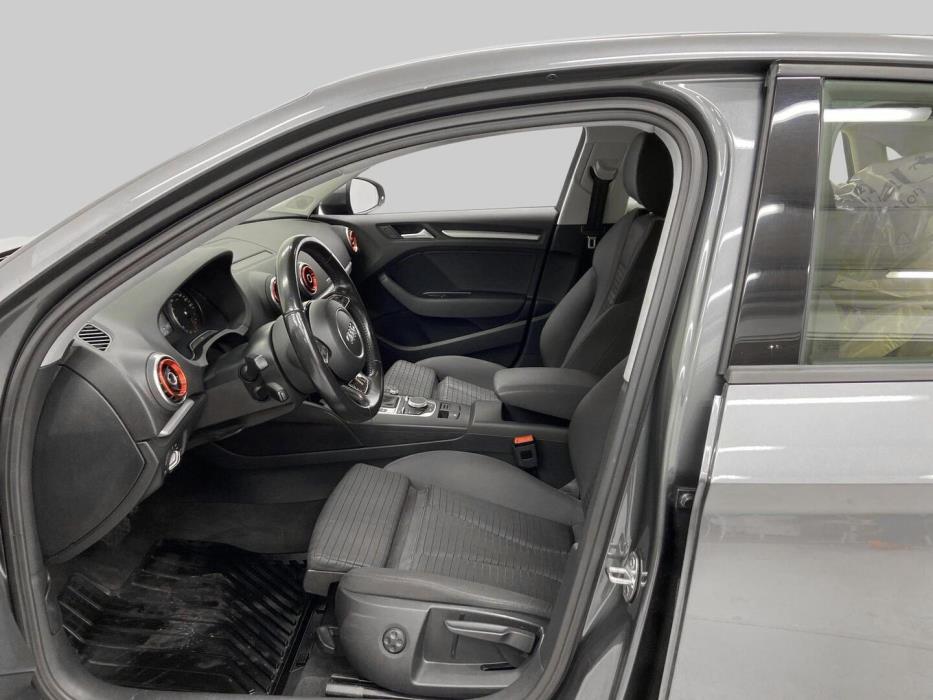 AUDI A3 2016