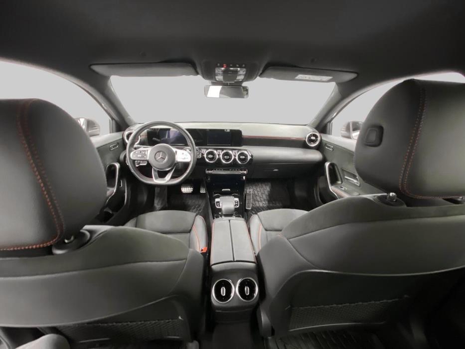MERCEDES-BENZ A 2020