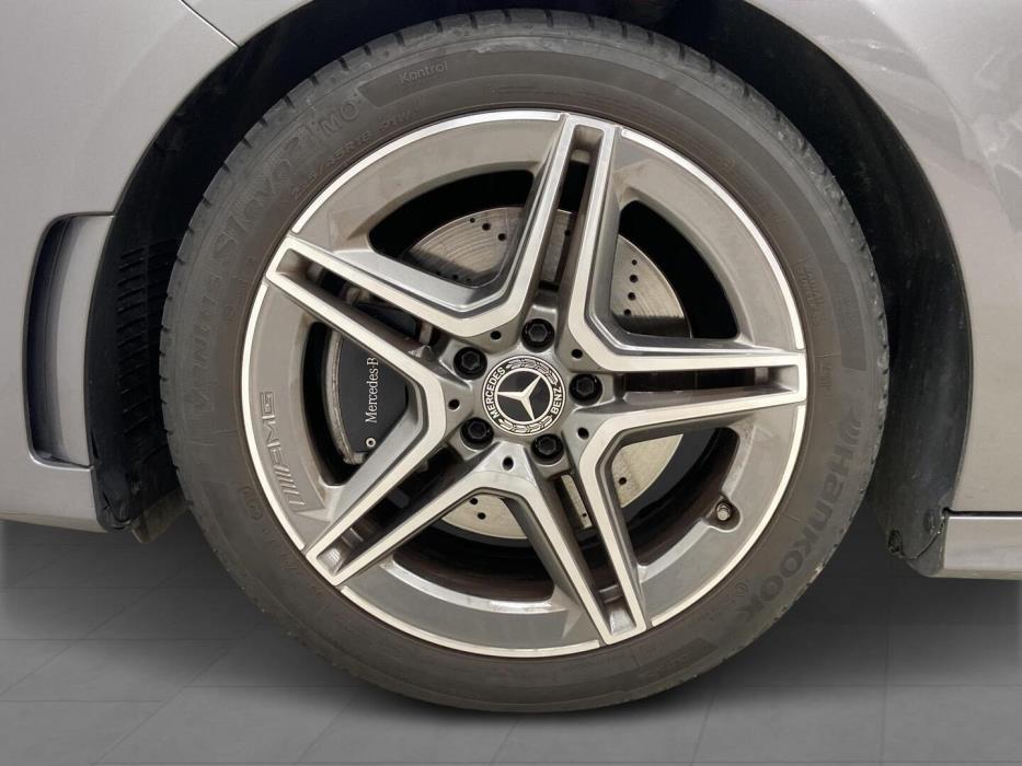 MERCEDES-BENZ A 2020