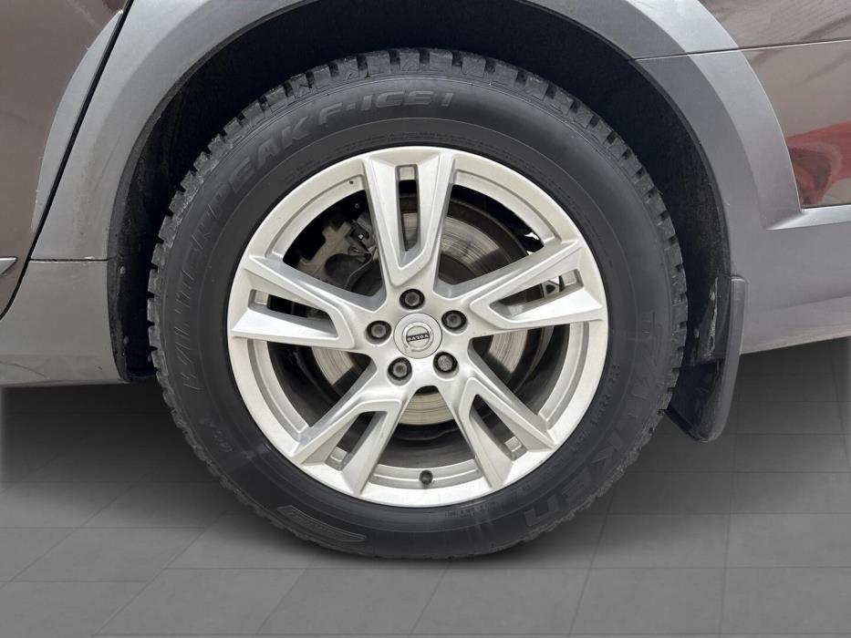 VOLVO V90 Cross Country 2019