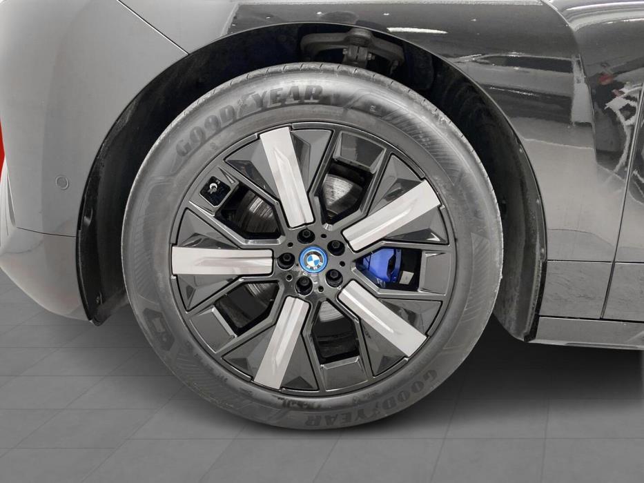 BMW iX 2023
