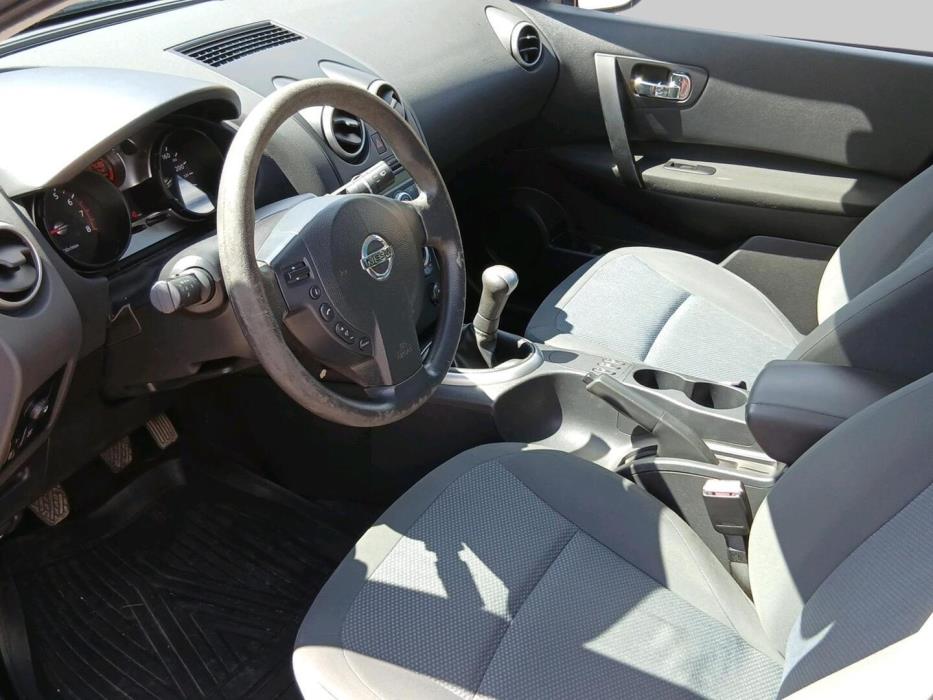 NISSAN Qashqai+2 2010