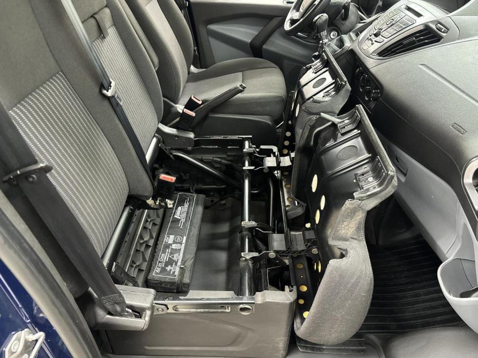 FORD Tourneo 2013