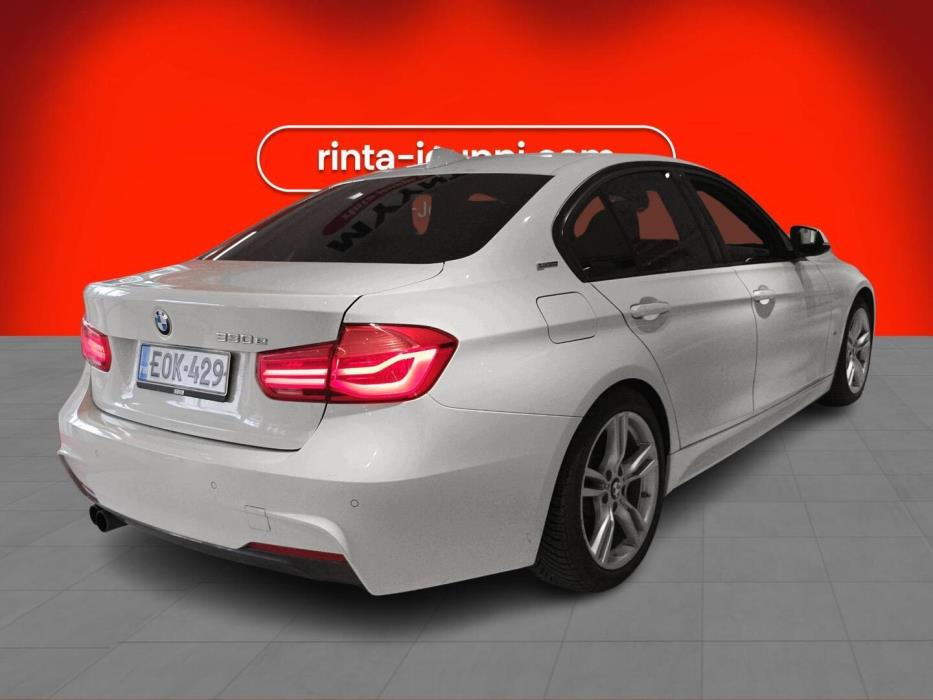 BMW 330e 2017