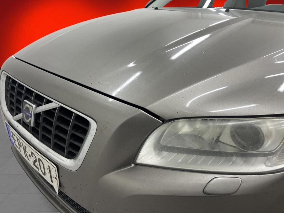 VOLVO V70 2008