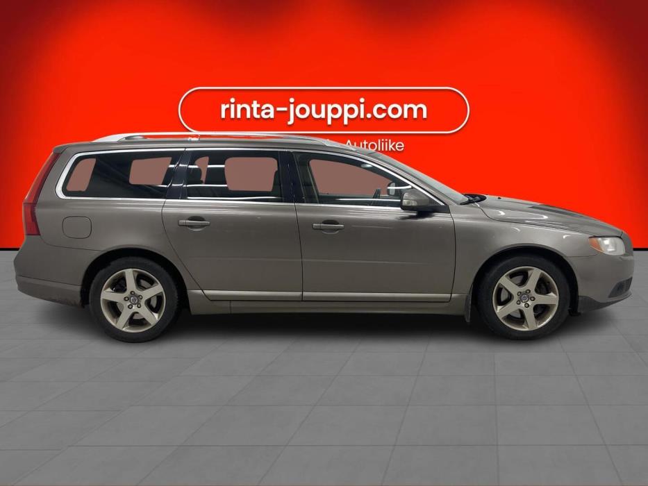 VOLVO V70 2008