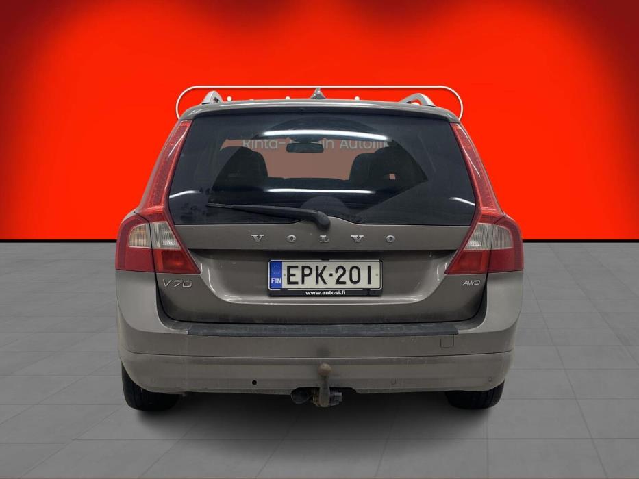 VOLVO V70 2008
