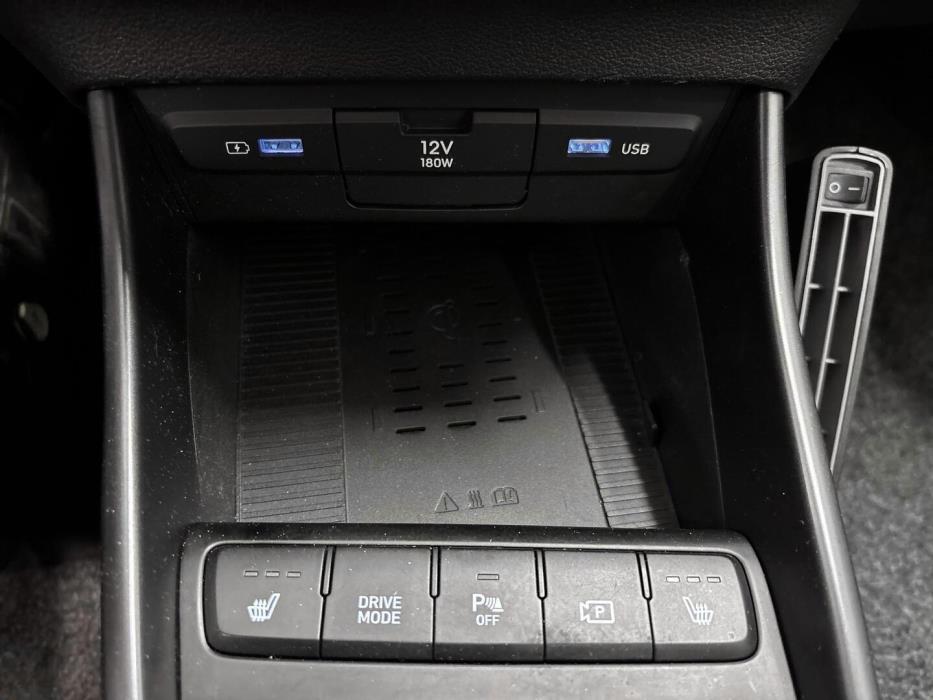 HYUNDAI i20 Hatchback 2021