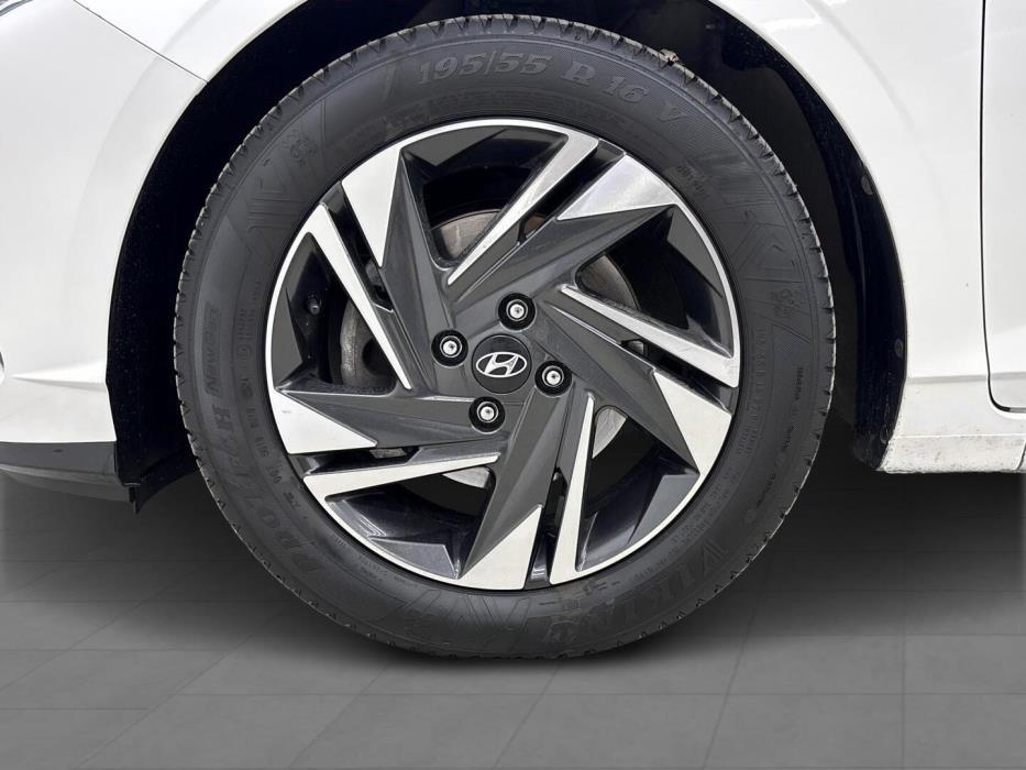 HYUNDAI i20 Hatchback 2021