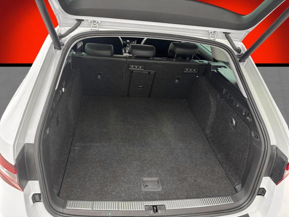 SKODA Superb 2016