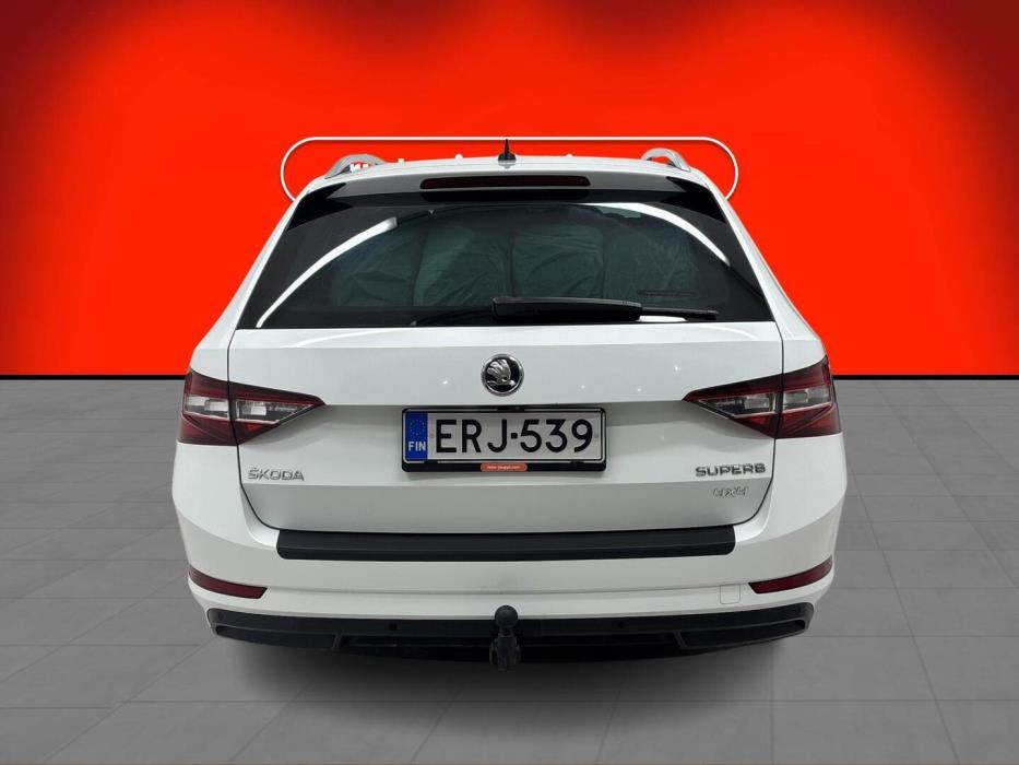 SKODA Superb 2016