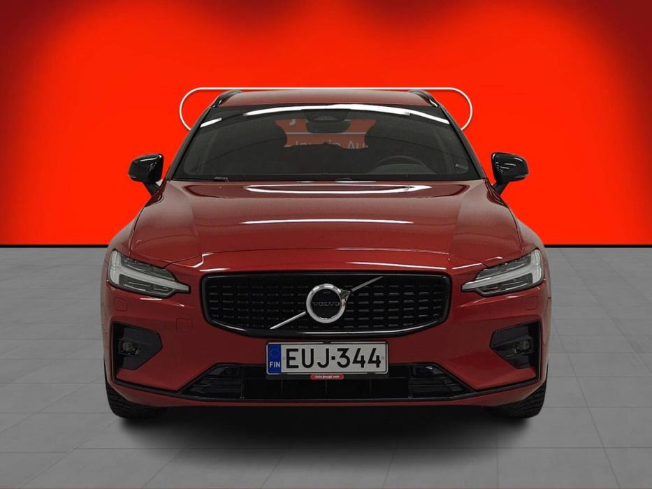 VOLVO V60 2022