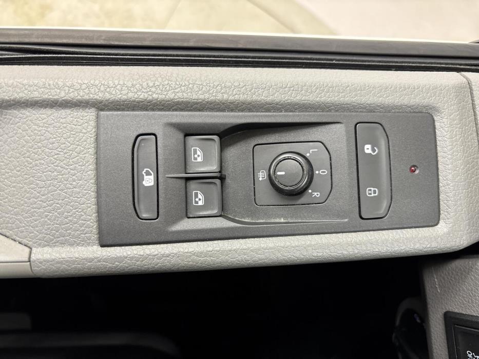 VOLKSWAGEN Transporter 2020