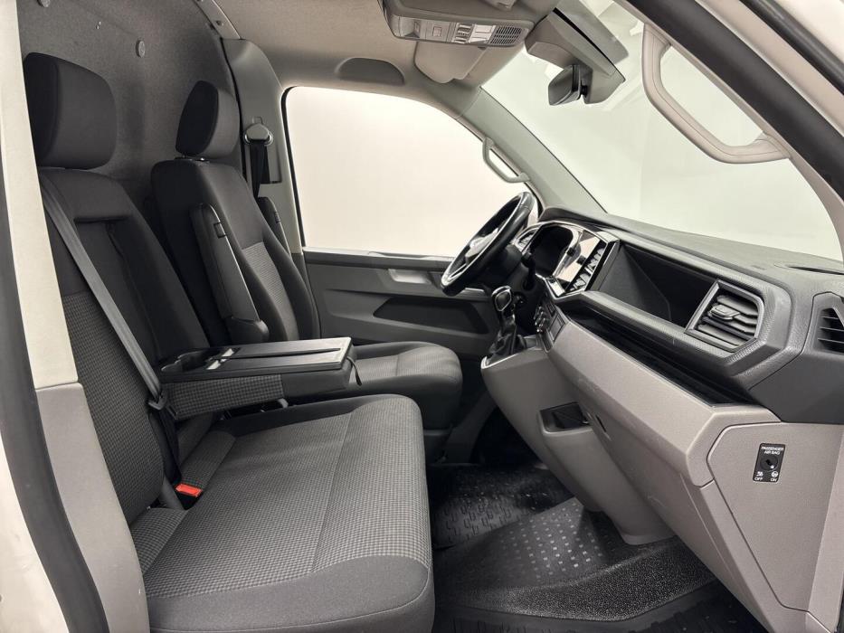 VOLKSWAGEN Transporter 2020
