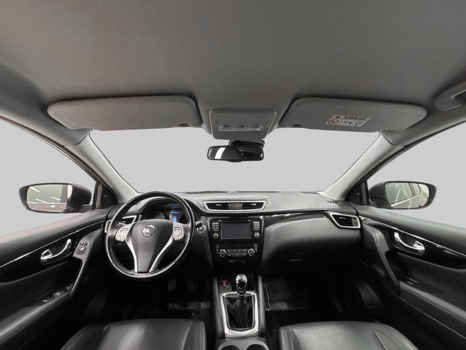 NISSAN Qashqai 2015