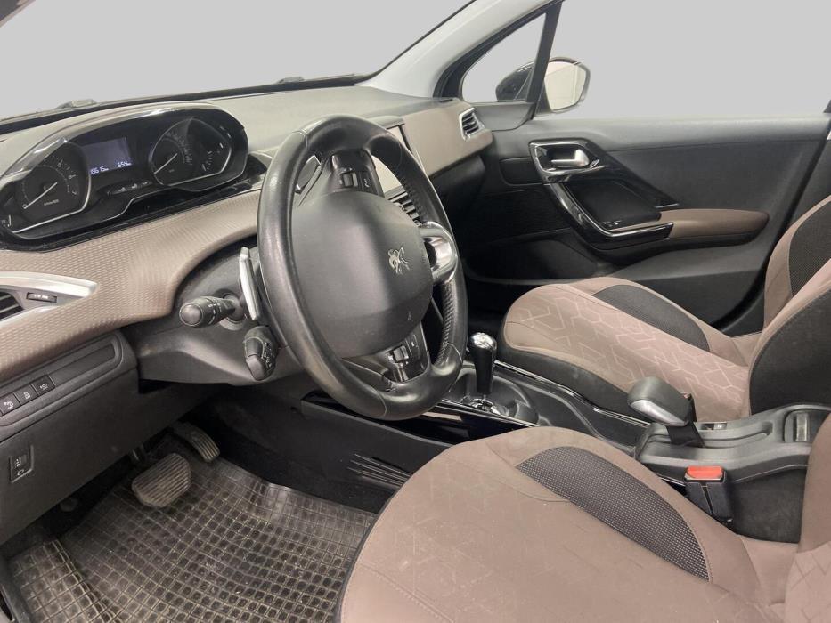 PEUGEOT 2008 2015
