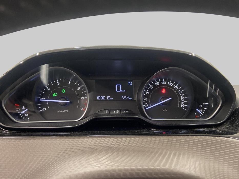 PEUGEOT 2008 2015