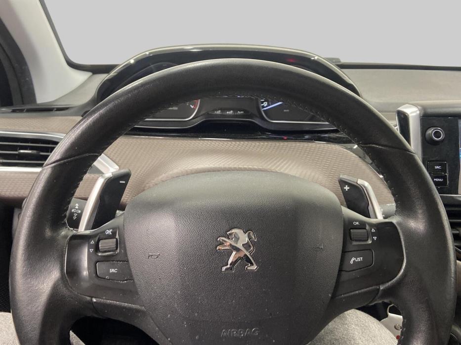 PEUGEOT 2008 2015