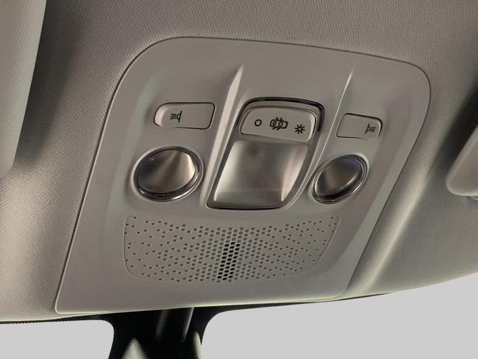 PEUGEOT 2008 2015