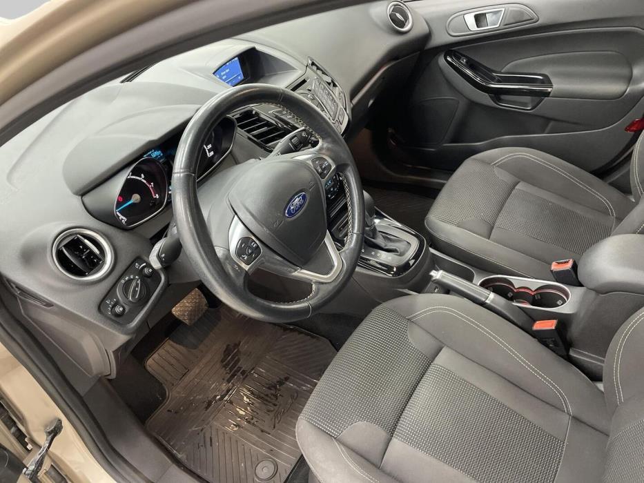 FORD Fiesta 2015