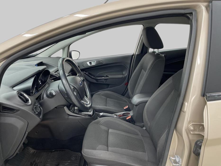 FORD Fiesta 2015
