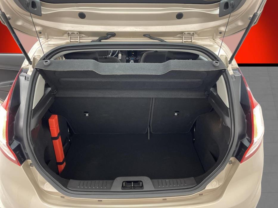 FORD Fiesta 2015