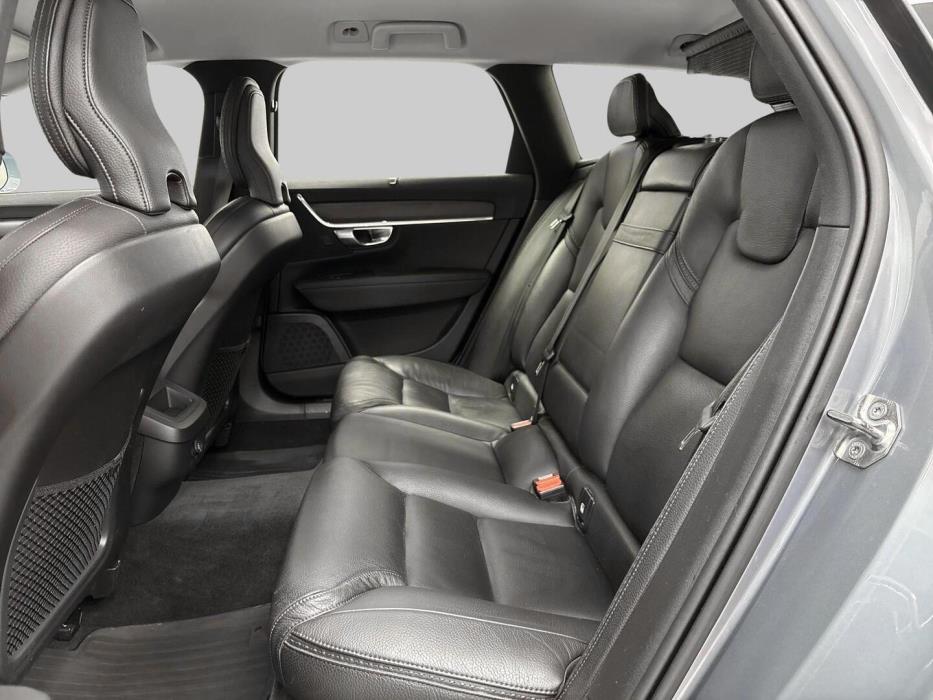 VOLVO V90 Cross Country 2020