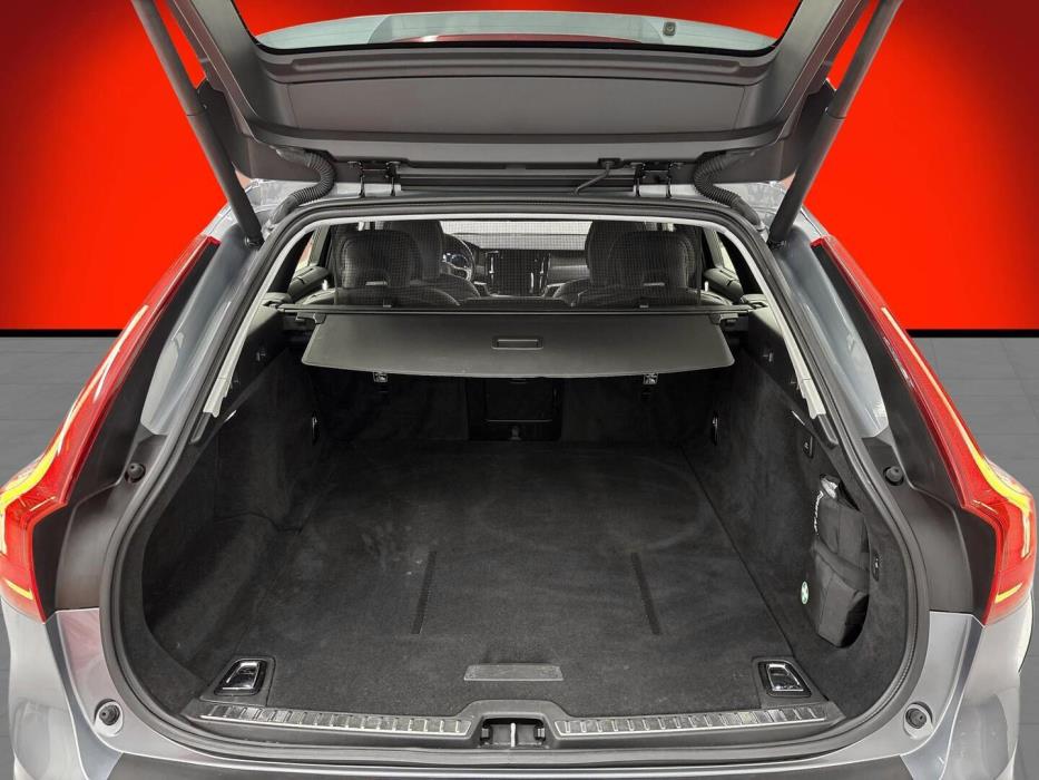 VOLVO V90 Cross Country 2020