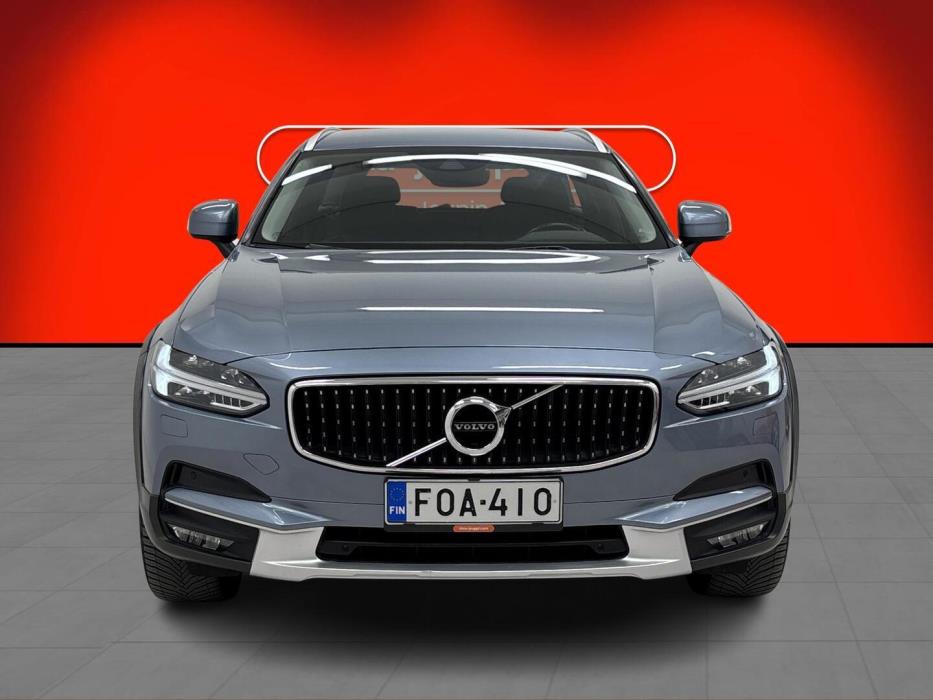 VOLVO V90 Cross Country 2020