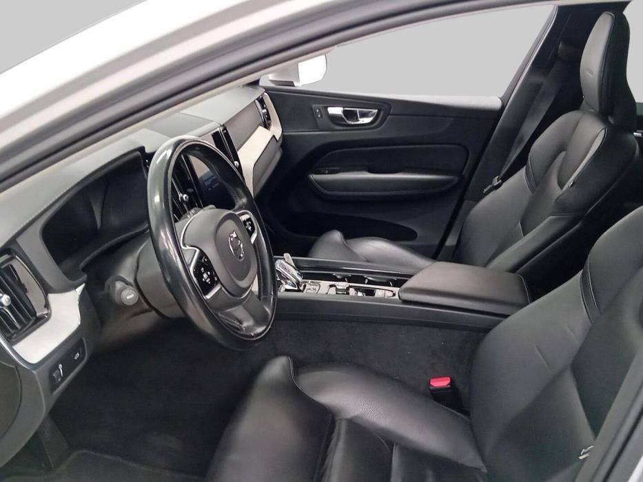 VOLVO XC60 2019
