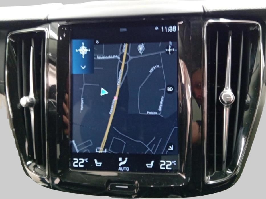 VOLVO XC60 2019